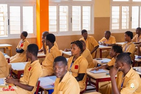Éducation : les enseignants contractuels brandissent  la menace de boycott des examens nationaux 2026